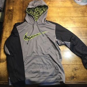 Nike Therma-Fit Sweatshirt